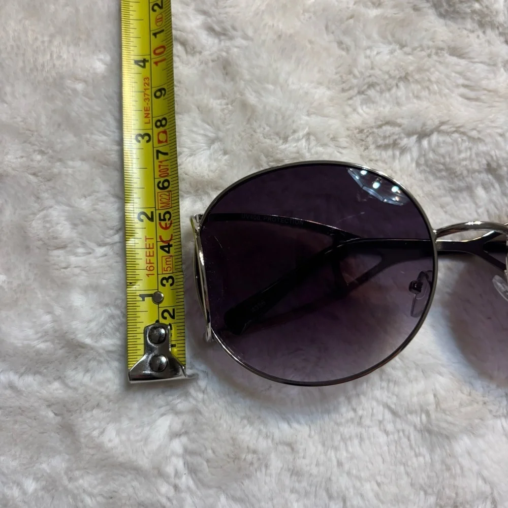 NWT Sunglasses Black Silver Wire Frames UV400 Sun Protection Retro 70s vibe